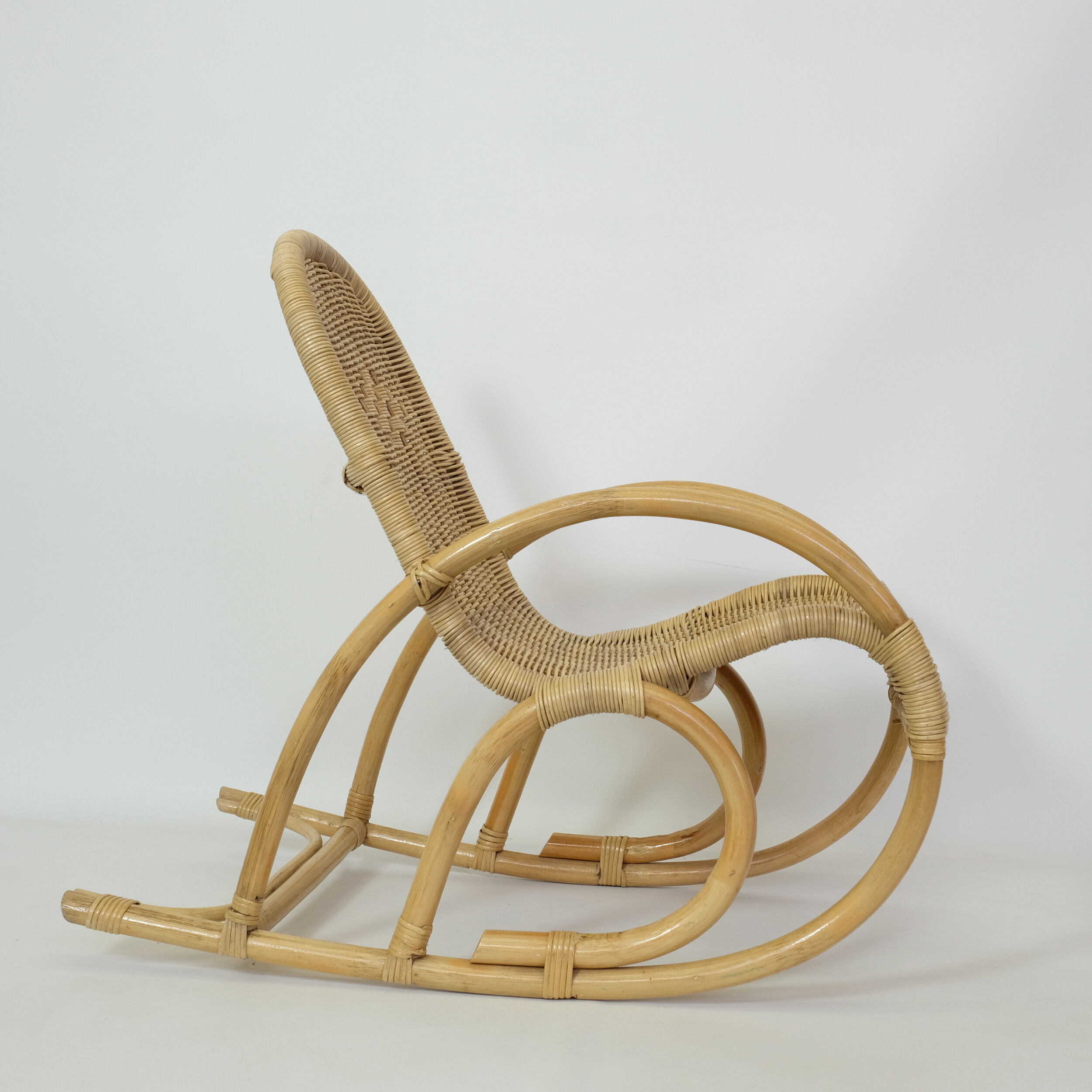 Fauteuil à bascule pour enfant des années 70