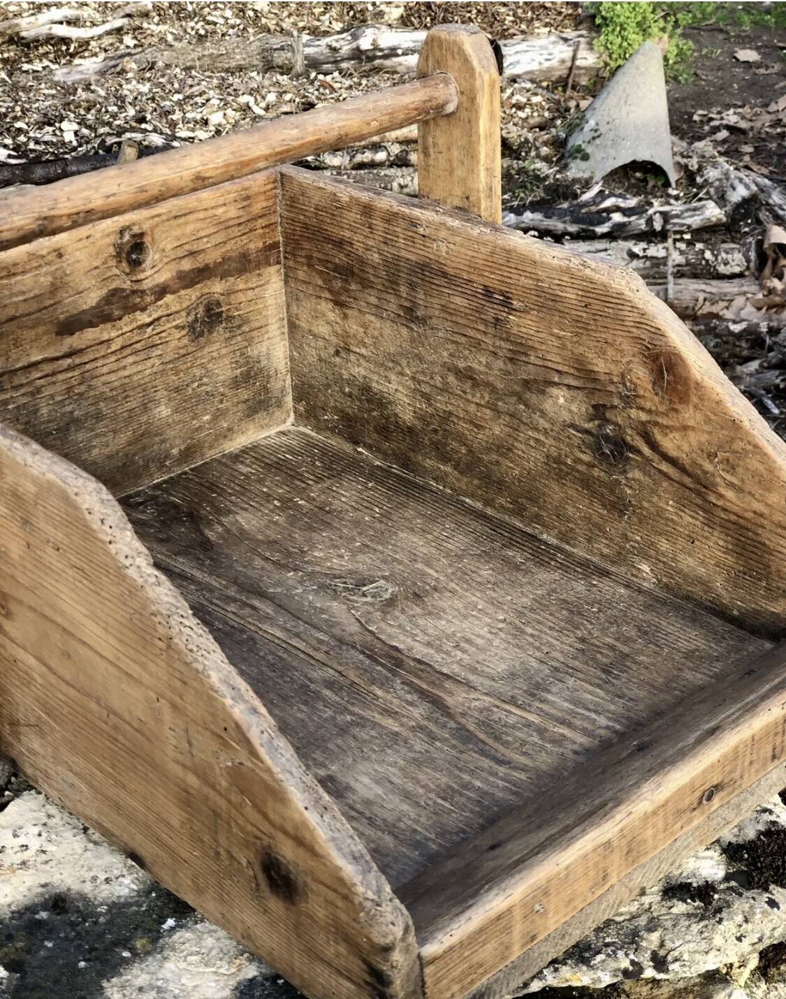 Old wooden basket market gardener florist Savoie chalet