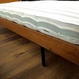 Vintage daybed bench bed