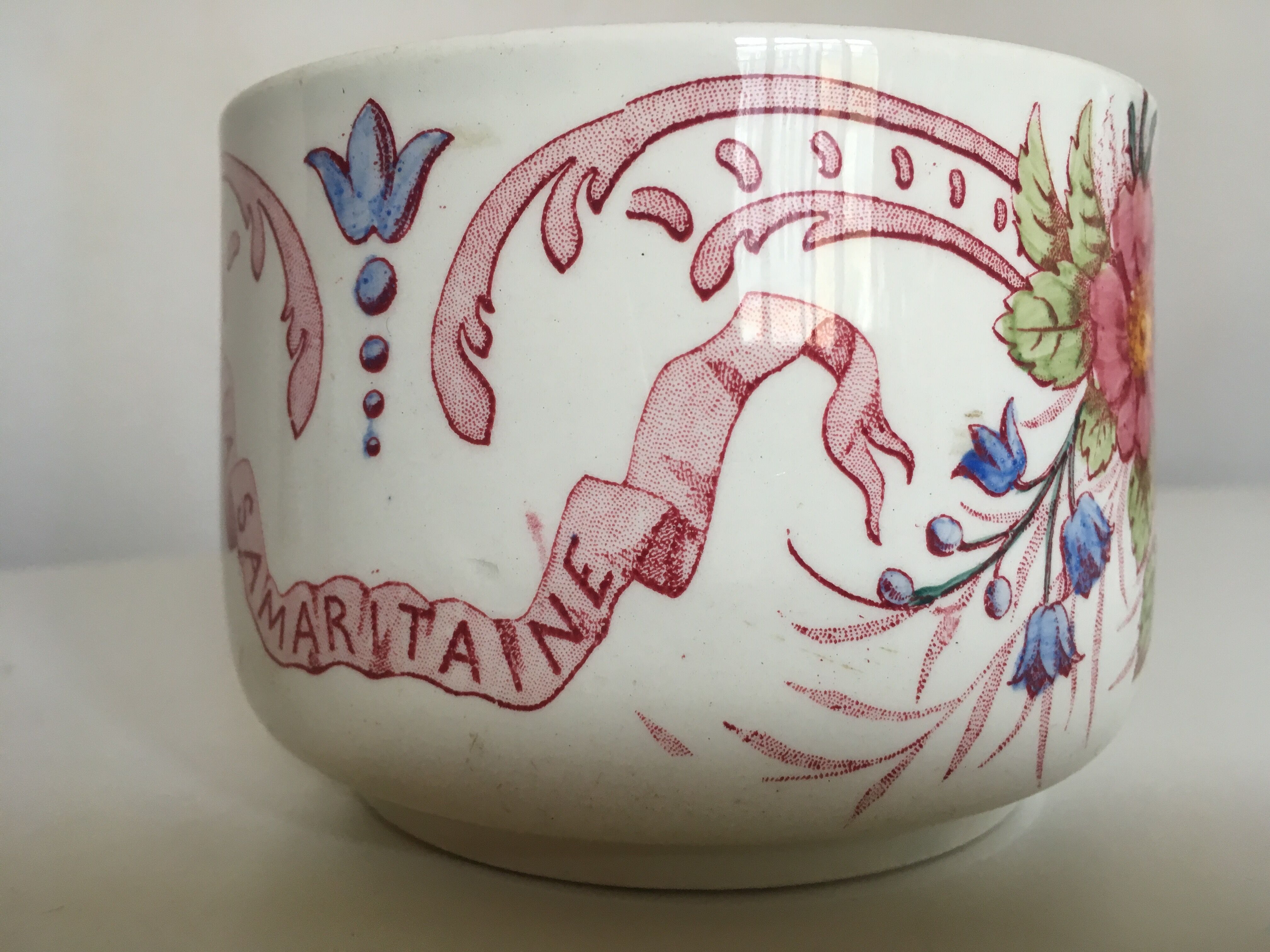 La Samaritane flowering iron cup 1900