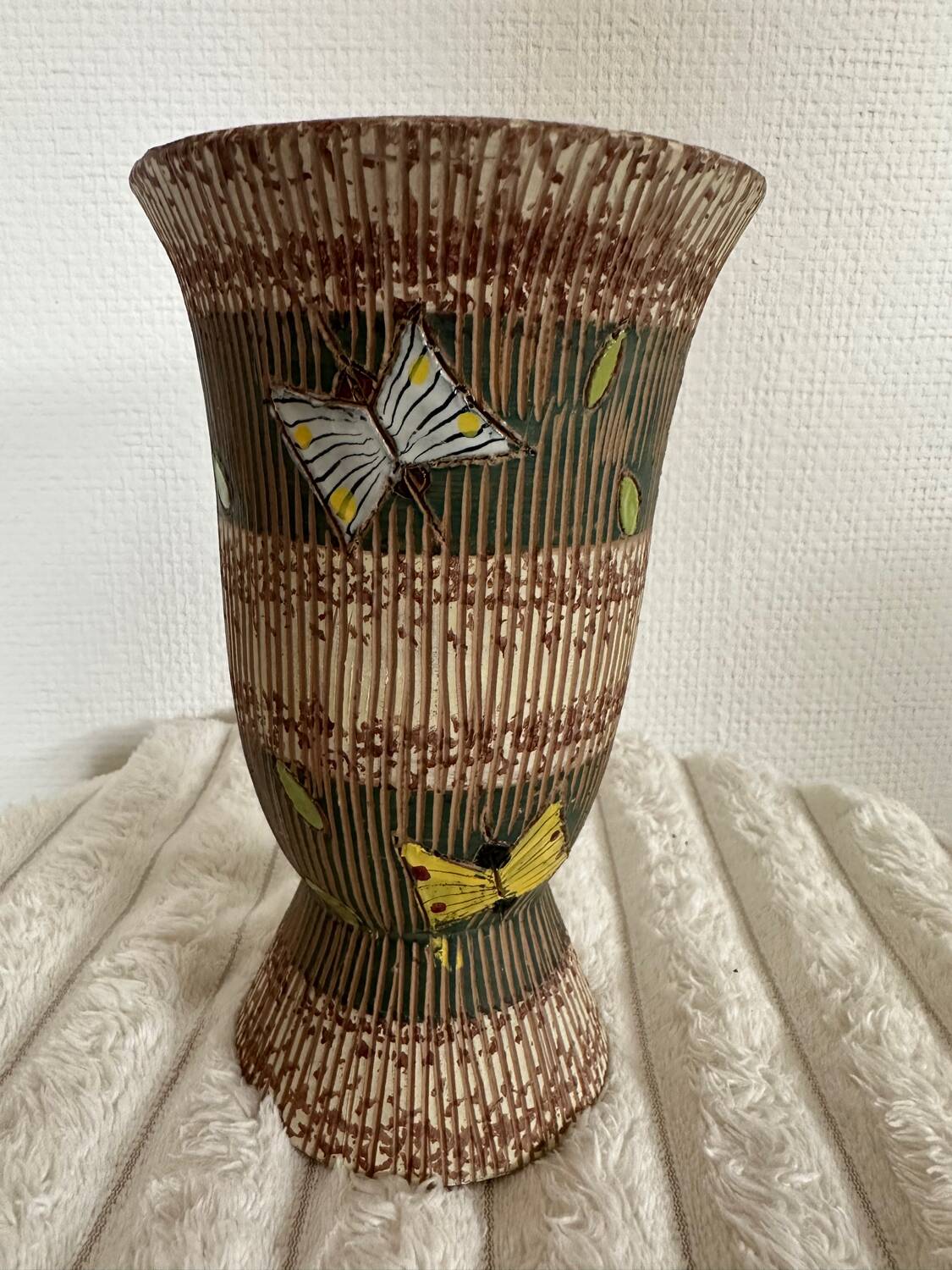 Butterfly vase