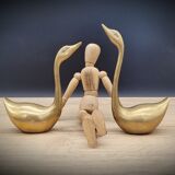 Duo brass swans