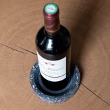 Bottle base made of recycled shells