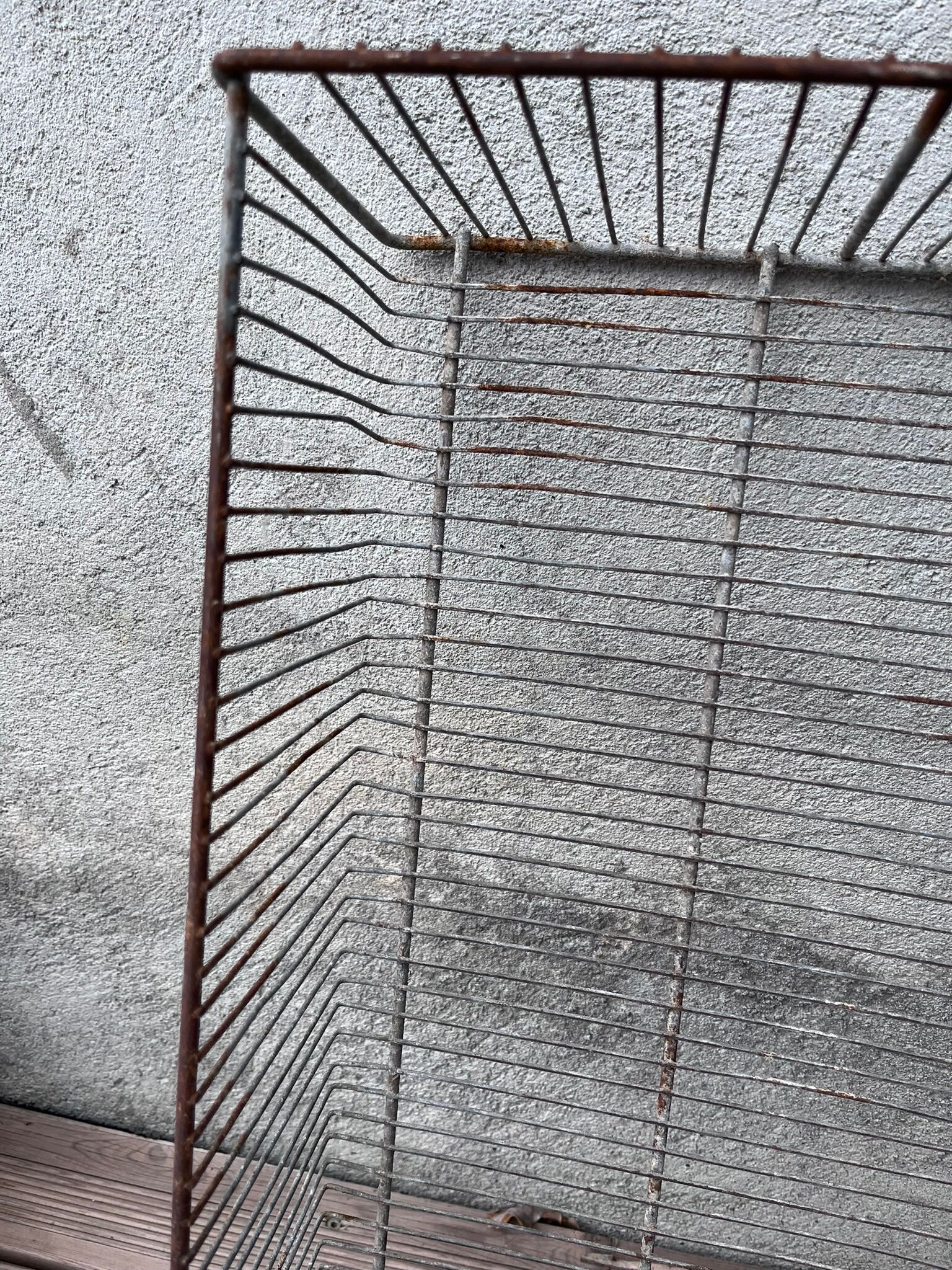 Basket of industrial wire