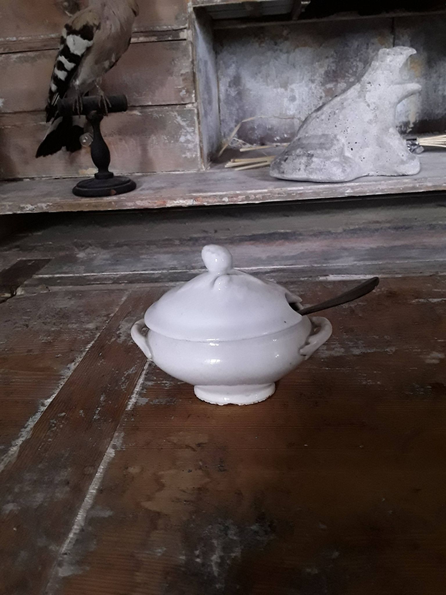 18th century faience mustard pot