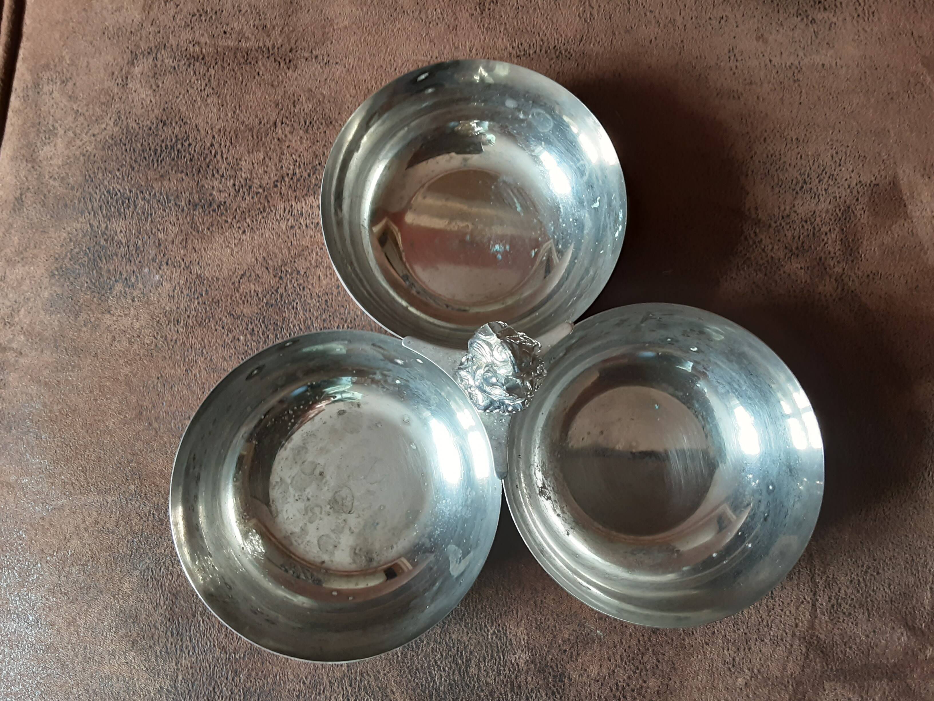 Original metal compartment dish