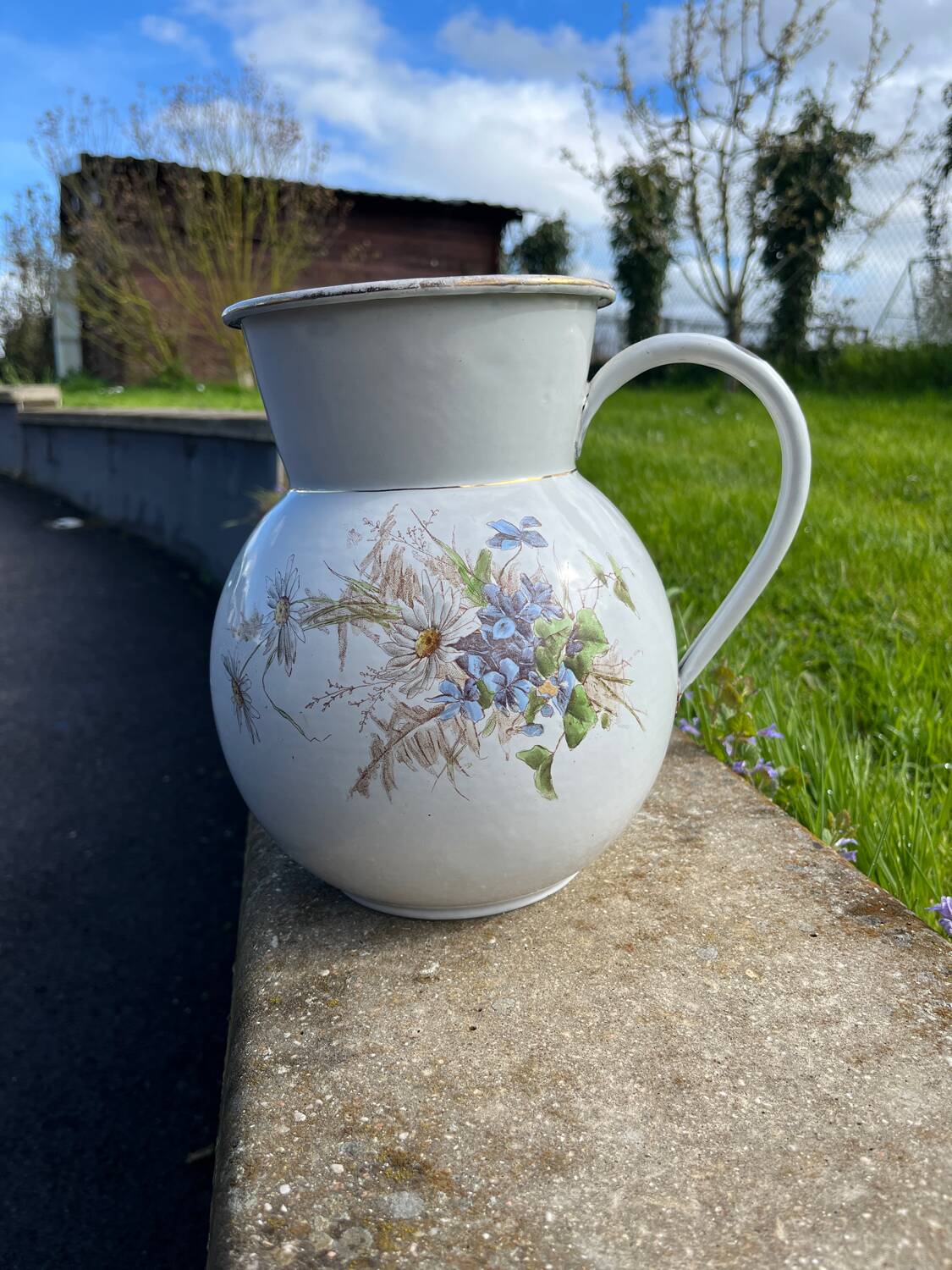 Old floral enamelled pitcher pitcher B freres cafetiere enamelee