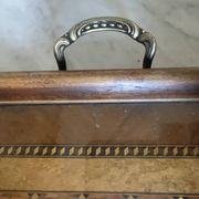 Grand plateau vintage,  marqueterie de bois sous verre