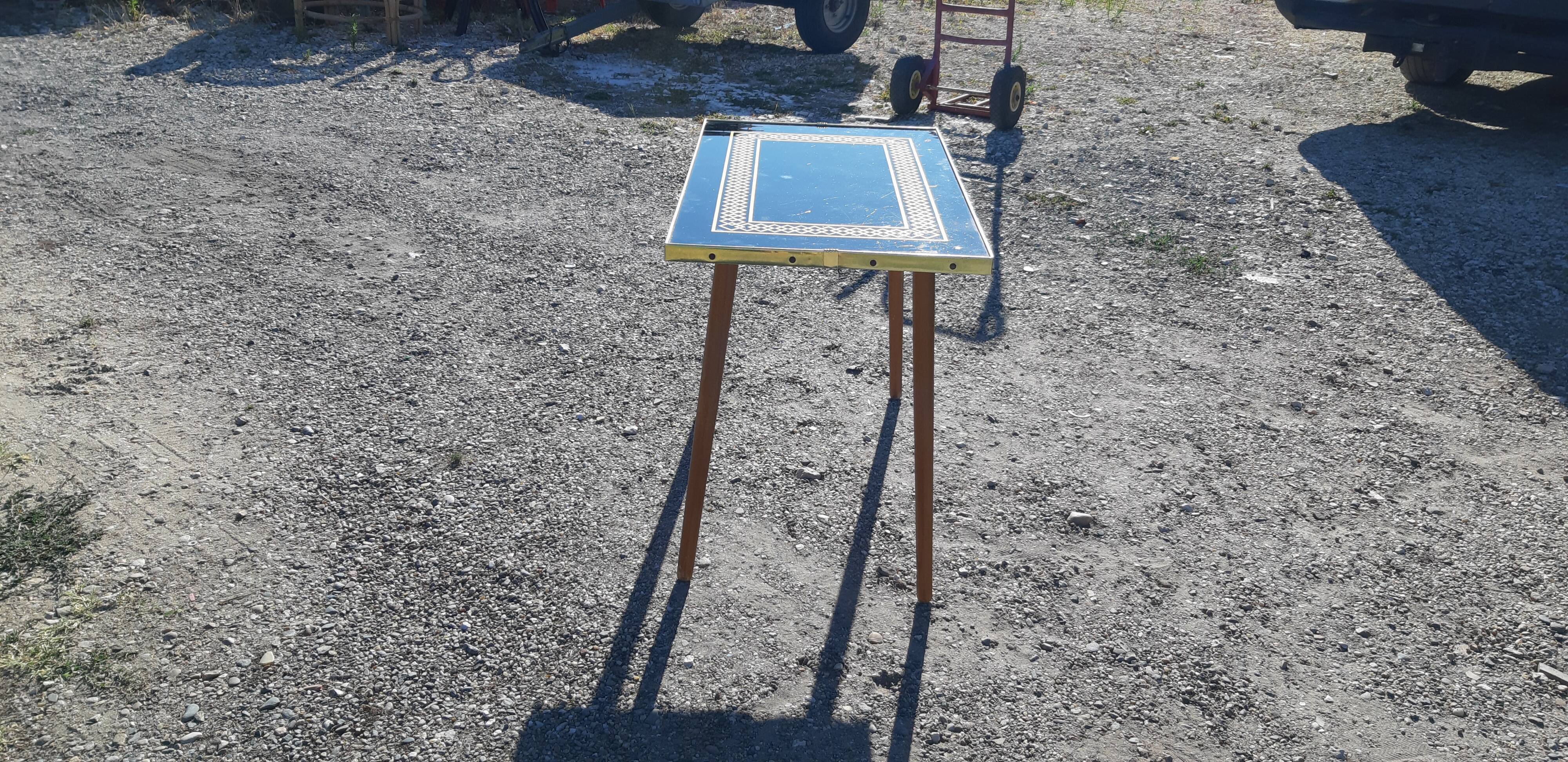 Table vintage des années 1978