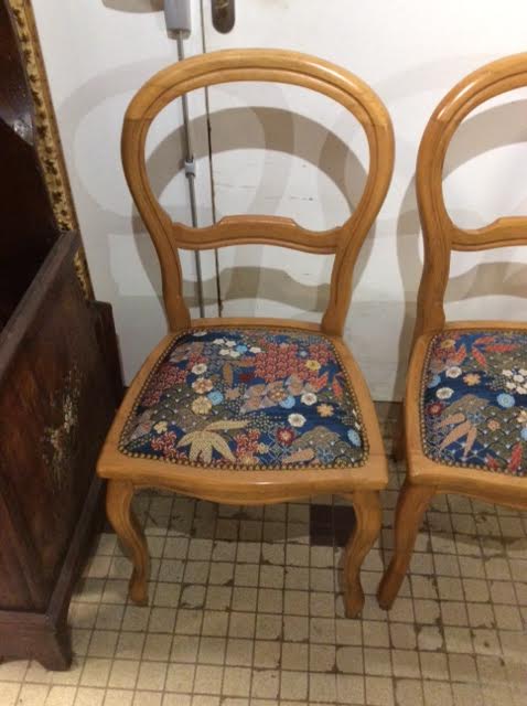 Set of 2 bedroom chairs