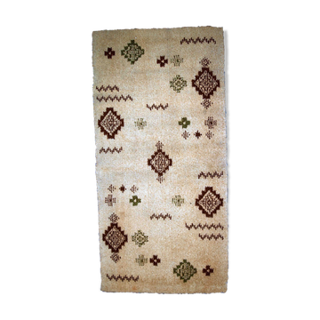 Tapis vintage marocain berber style rug 2.3' x 4.7' (71cm x 145cm) 1970s, 1c758