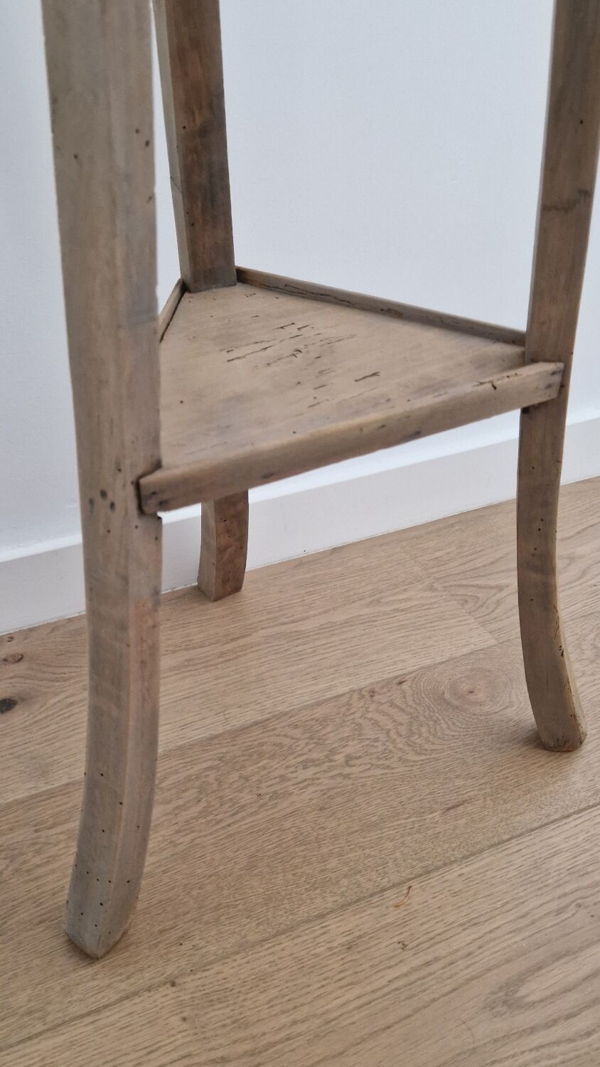 Old pedestal table driftwood