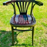 16 Chaises Bistro avec des pieds metal