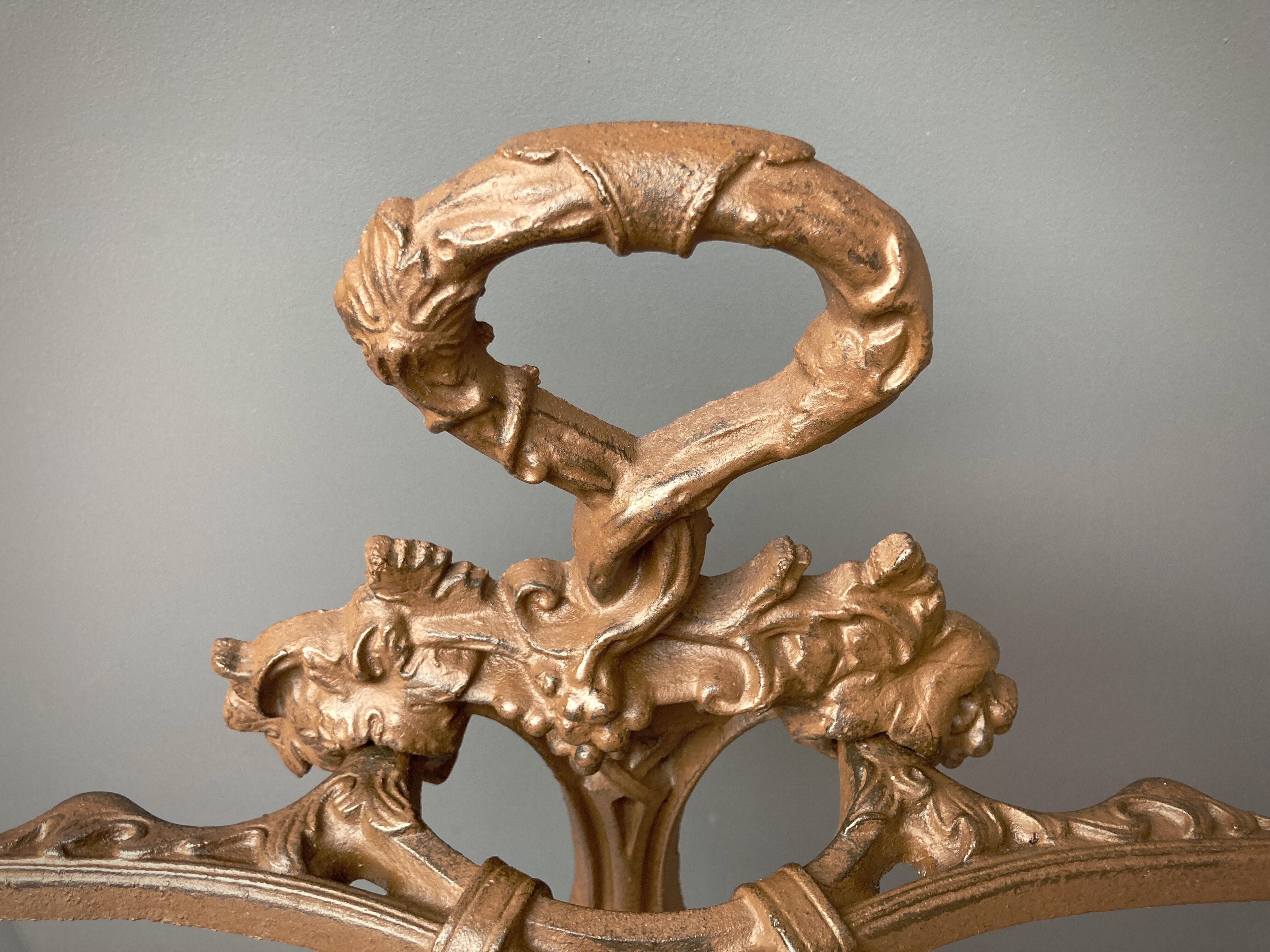 Art Nouvelles cast iron umbrella holder