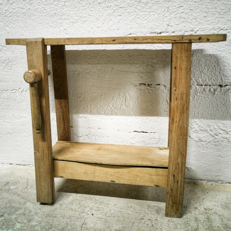 Vintage workbench for enfan