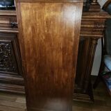 Round central leg table