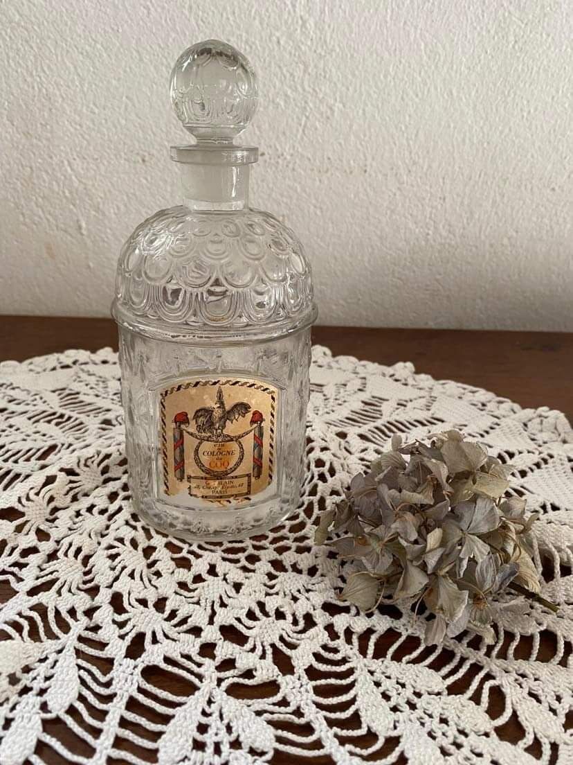 Guerlain-aux Abeilles bottle-500 ml.