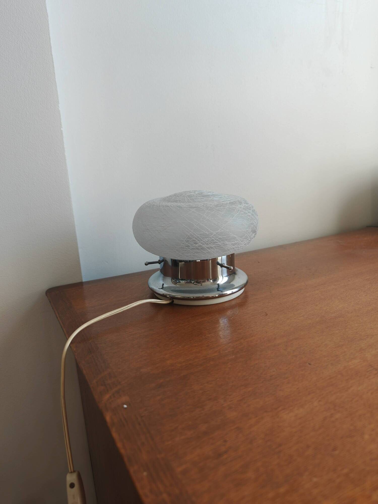 Vintage Space Age Mushroom Lamp – Textured Glass & Chrome (1970s)