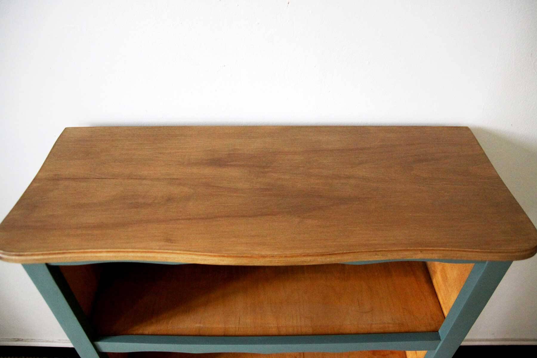 Vintage wooden bibus/bookcase