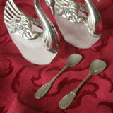 Pepper salt swans silver metal glass