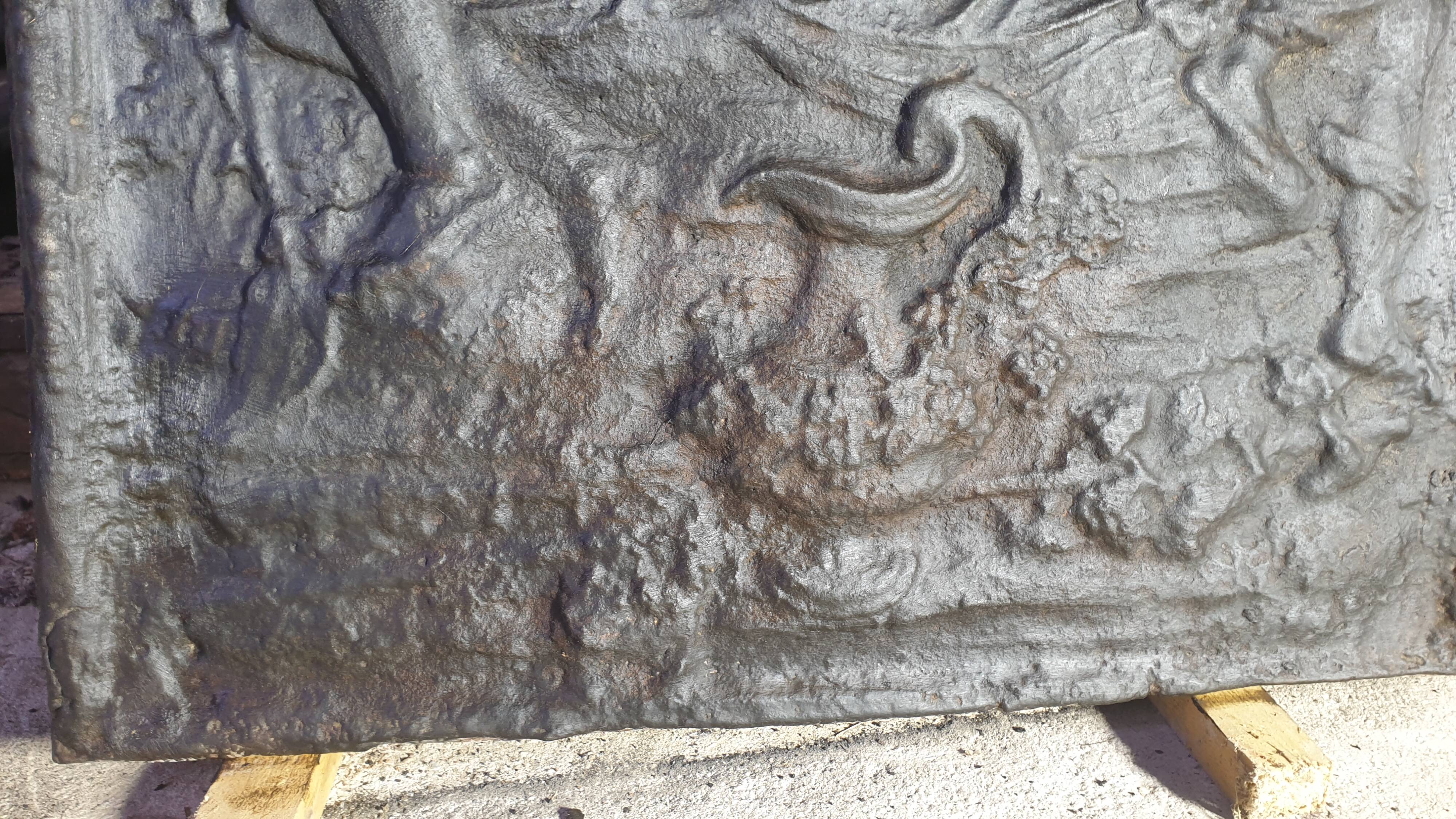 Cast iron fireplace plate - winemaking - 1710