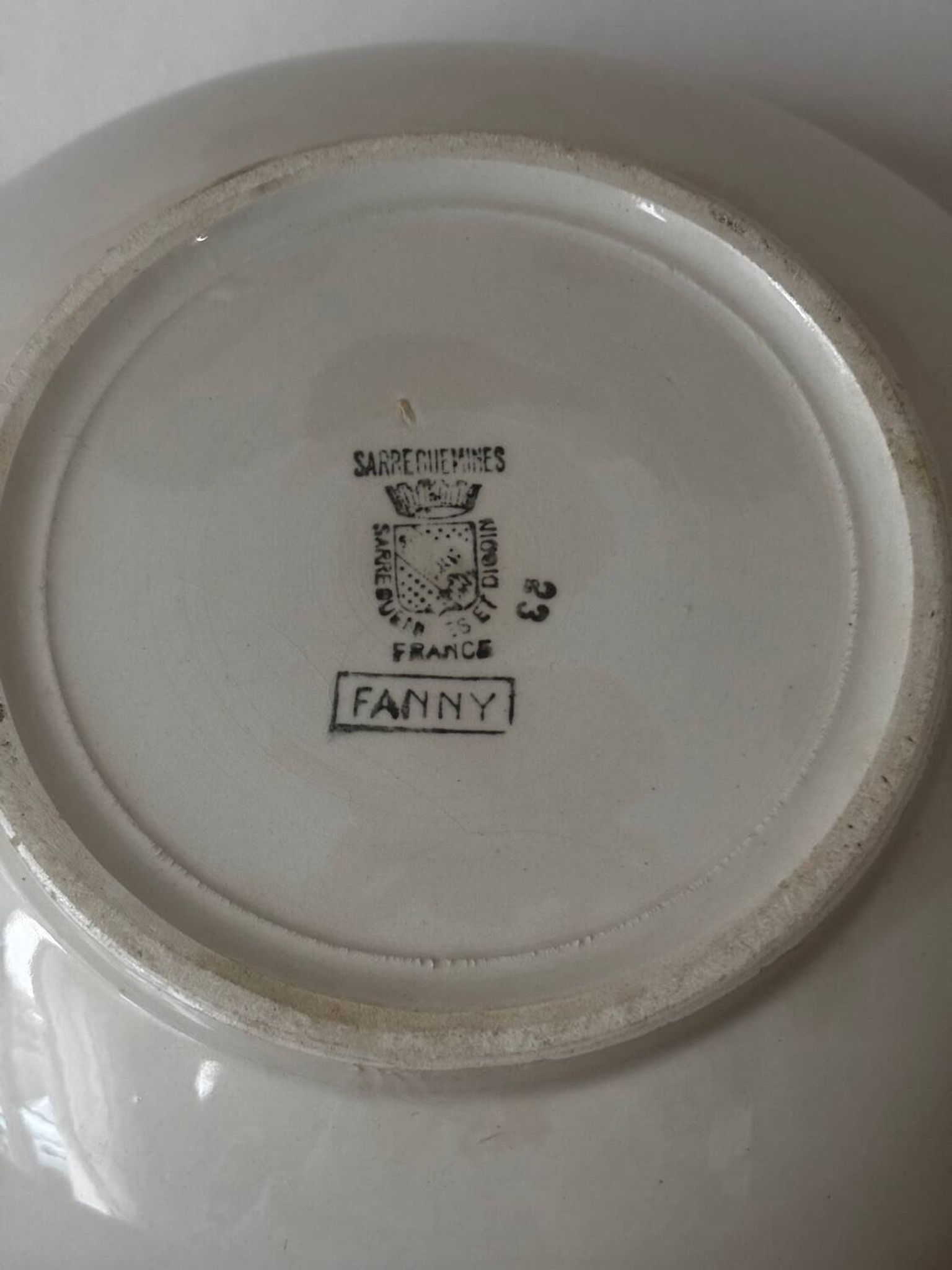Vintage Sarreguemines Fanny salad bowl