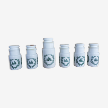 Apothecary pots in white opal