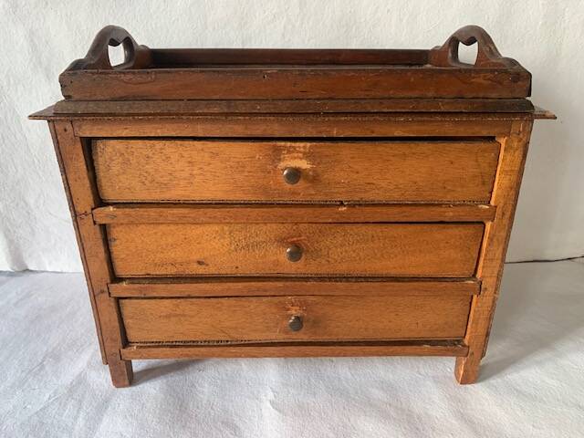 Small old wooden haberdashery chest of drawers, 3 drawers