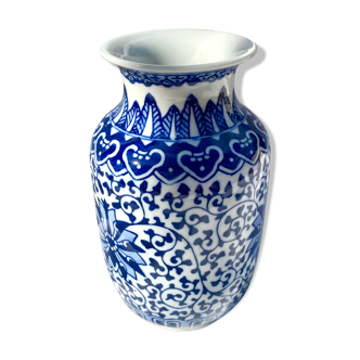 Vase vintage en porcelaine