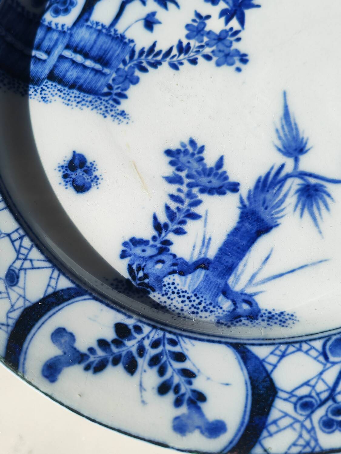 Creil Montereau dish