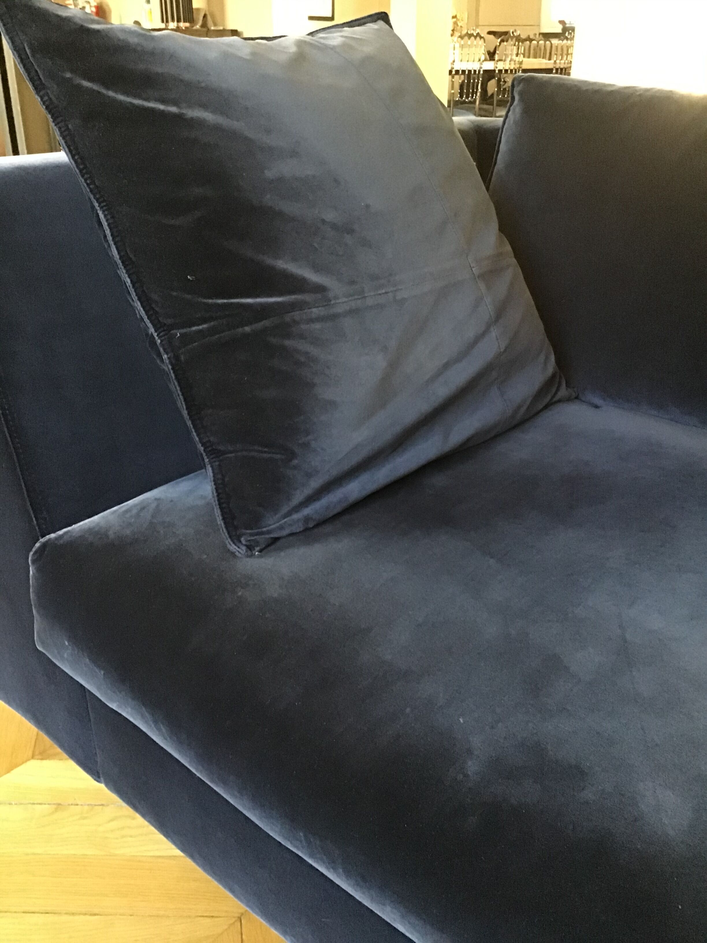 Lot of 2 meridians left and right armrest