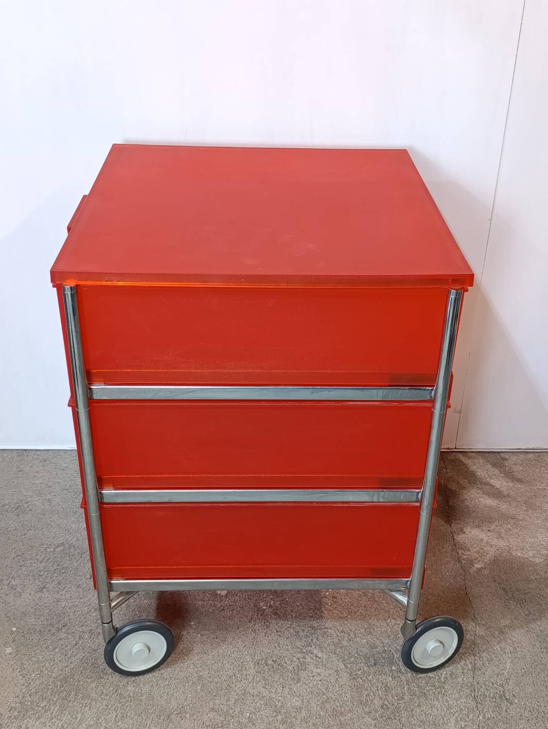 Meuble Kartell mobil