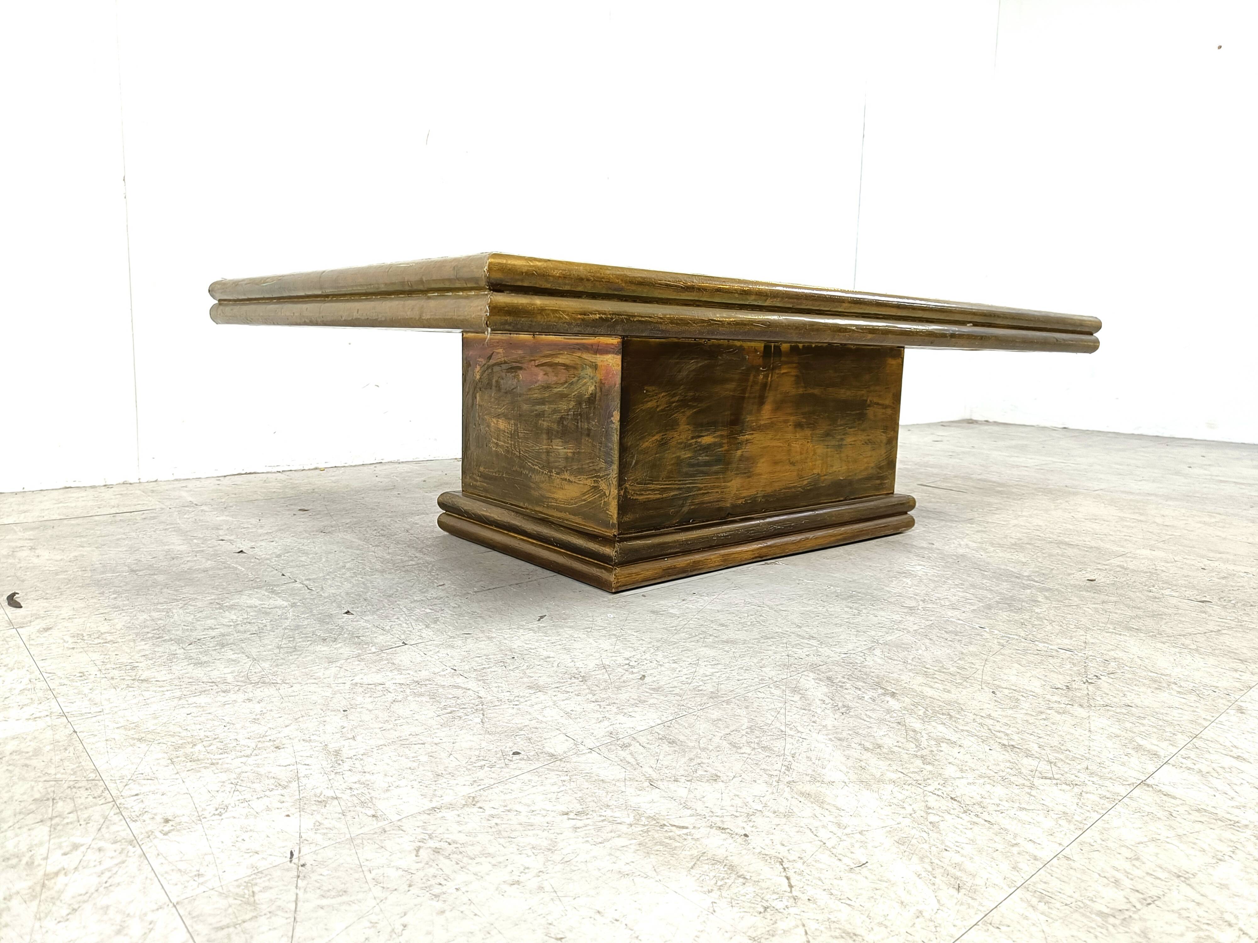 Table basse vintage en laiton par Rodolfo Dubarry, 1970
