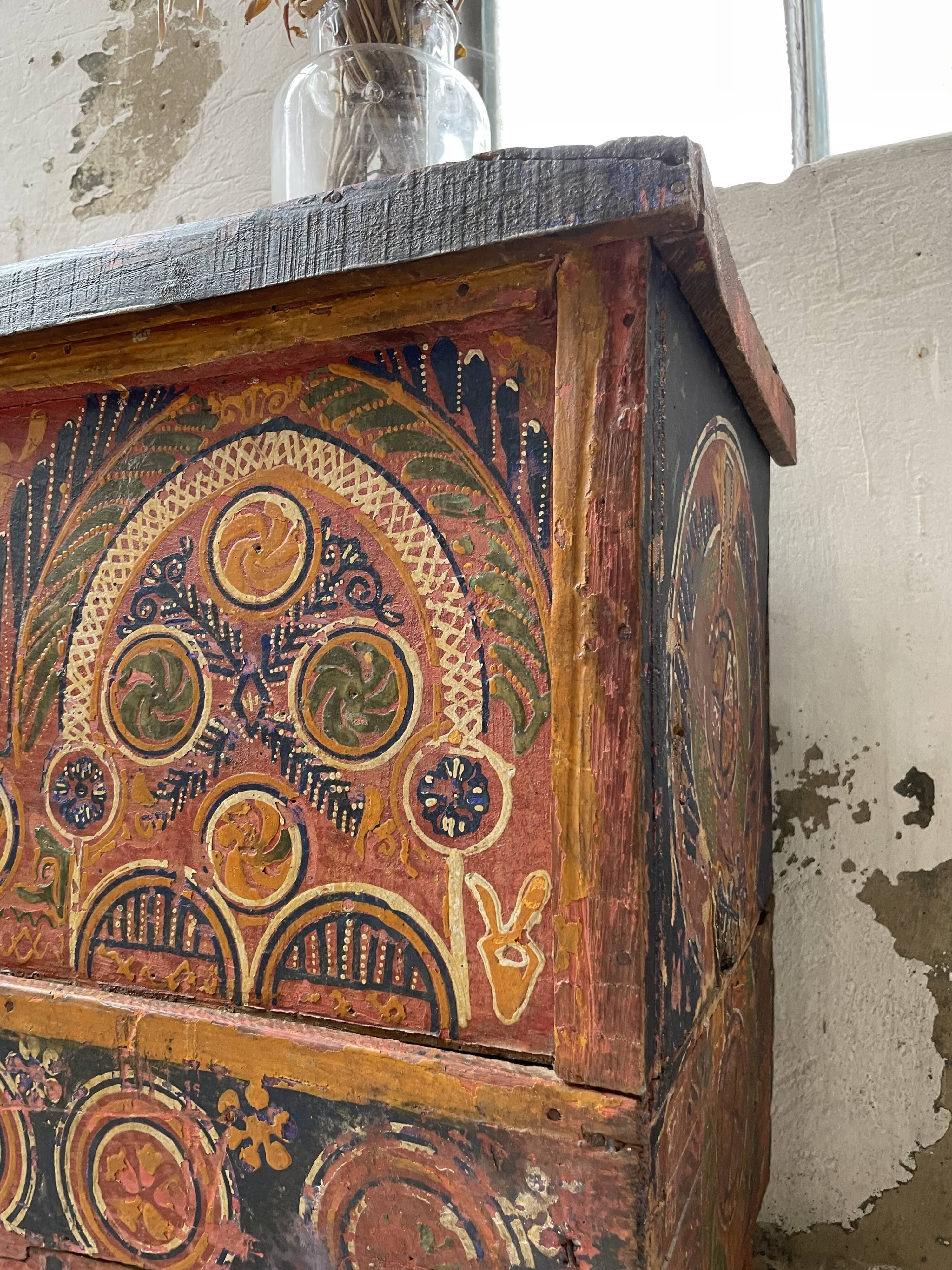 Coffre de mariage marocain polychrome années 50