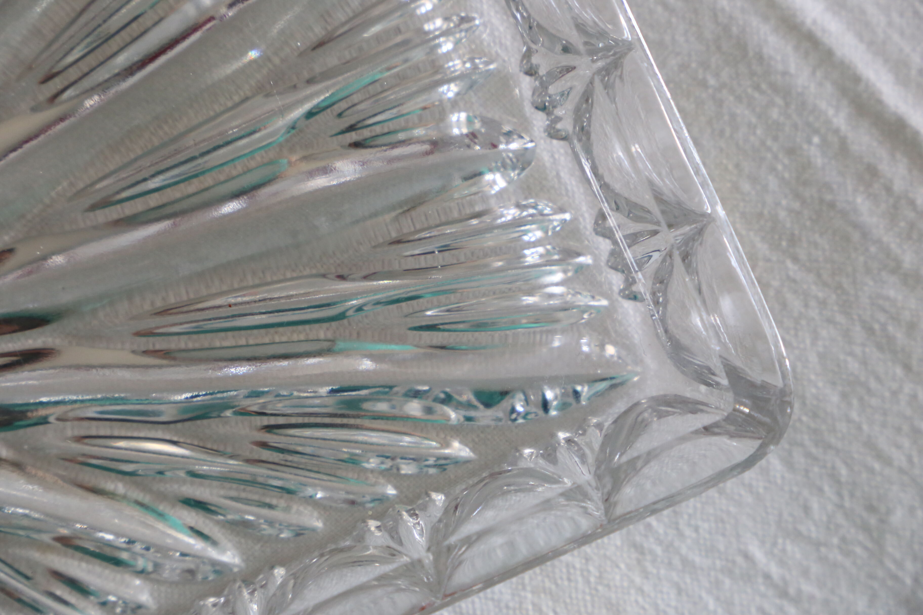 Rectangular glass dish, moulded glass, art deco