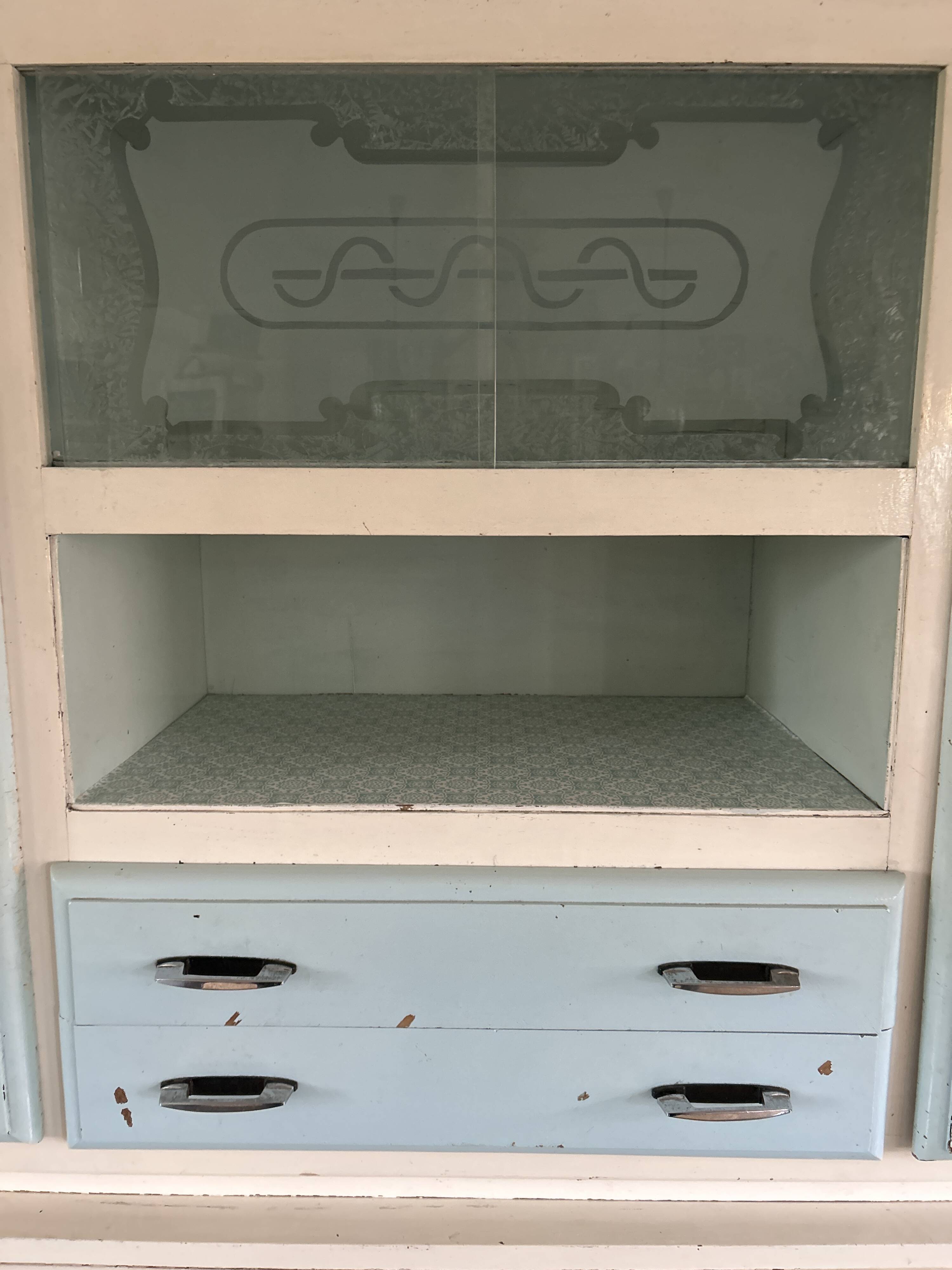 Armoire de cuisine vintage bleue