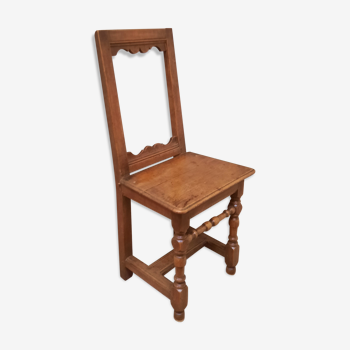 Walnut stepladder chair