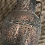 Jar jug with old coves in hammered copper middle east deco xixème