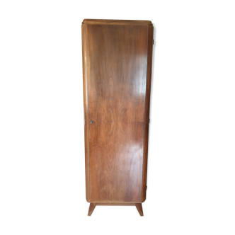 Compass foot cabinet