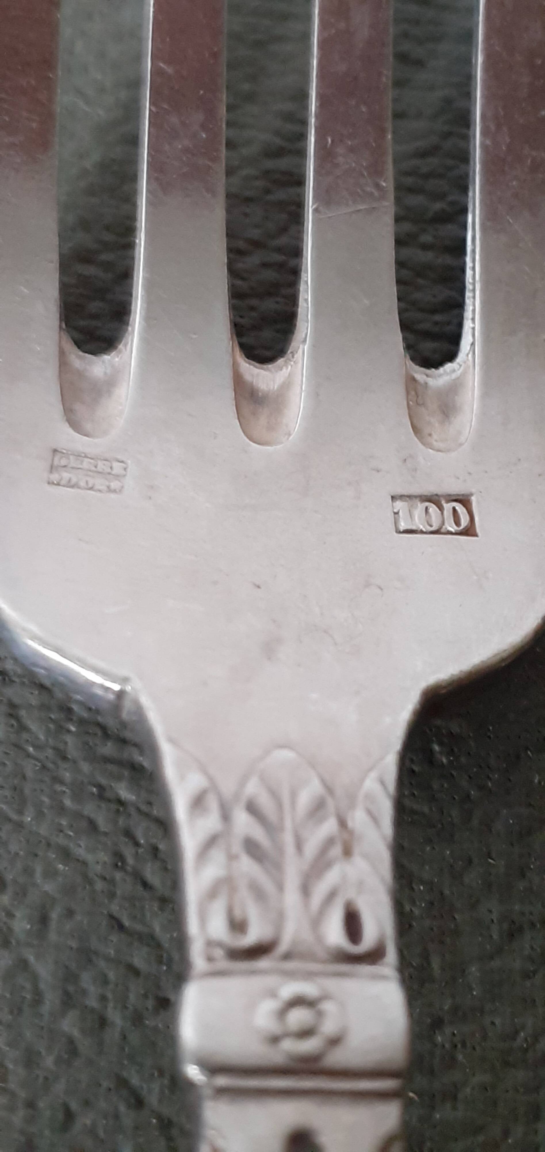 Silver-plated cutlery 34 pieces