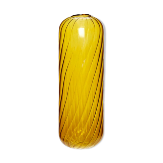 Vase en verre torsadé jaune 20cm