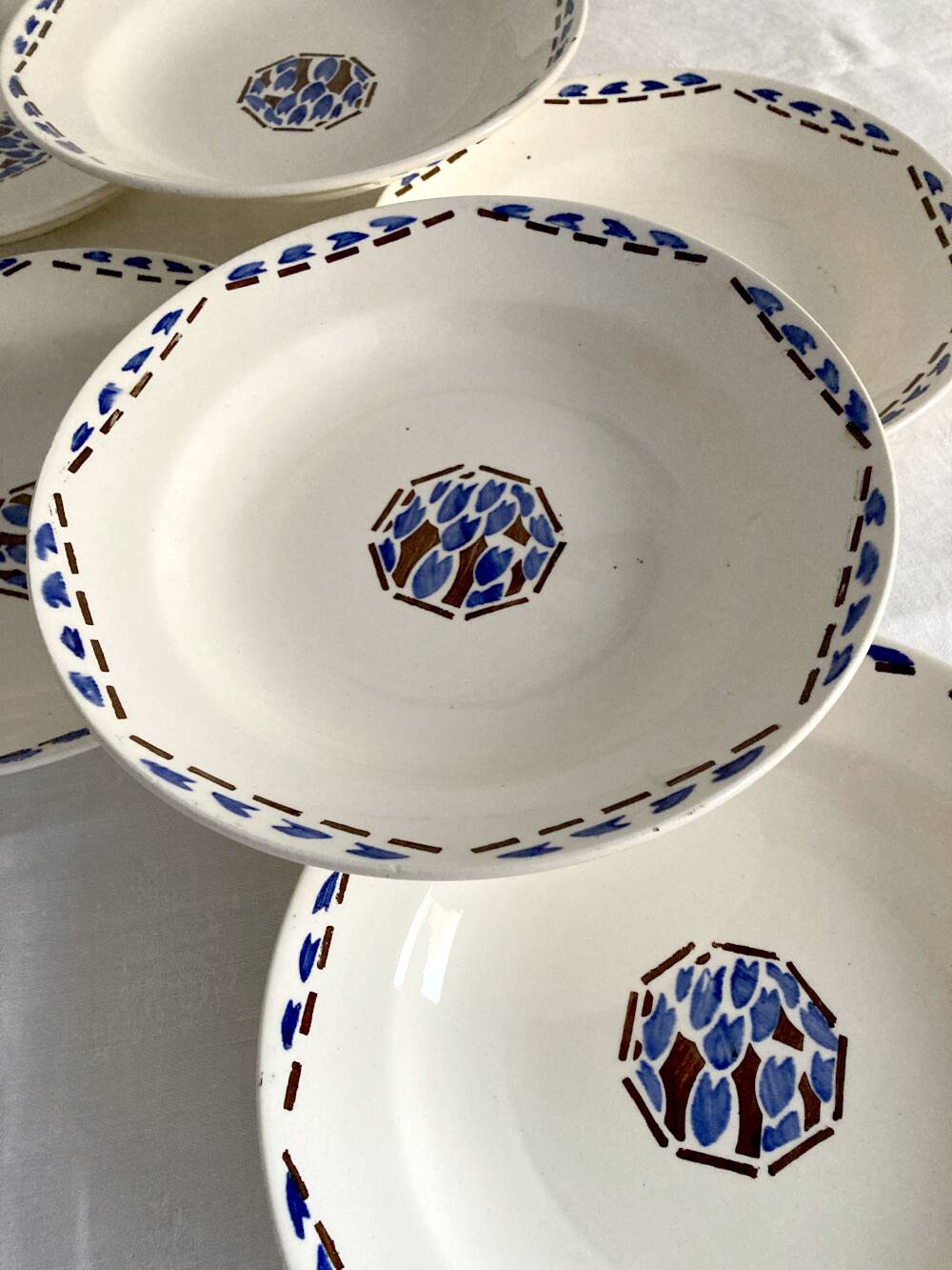 6 soup plates, ironstone from Longchamp, Arlette pattern, 1950s