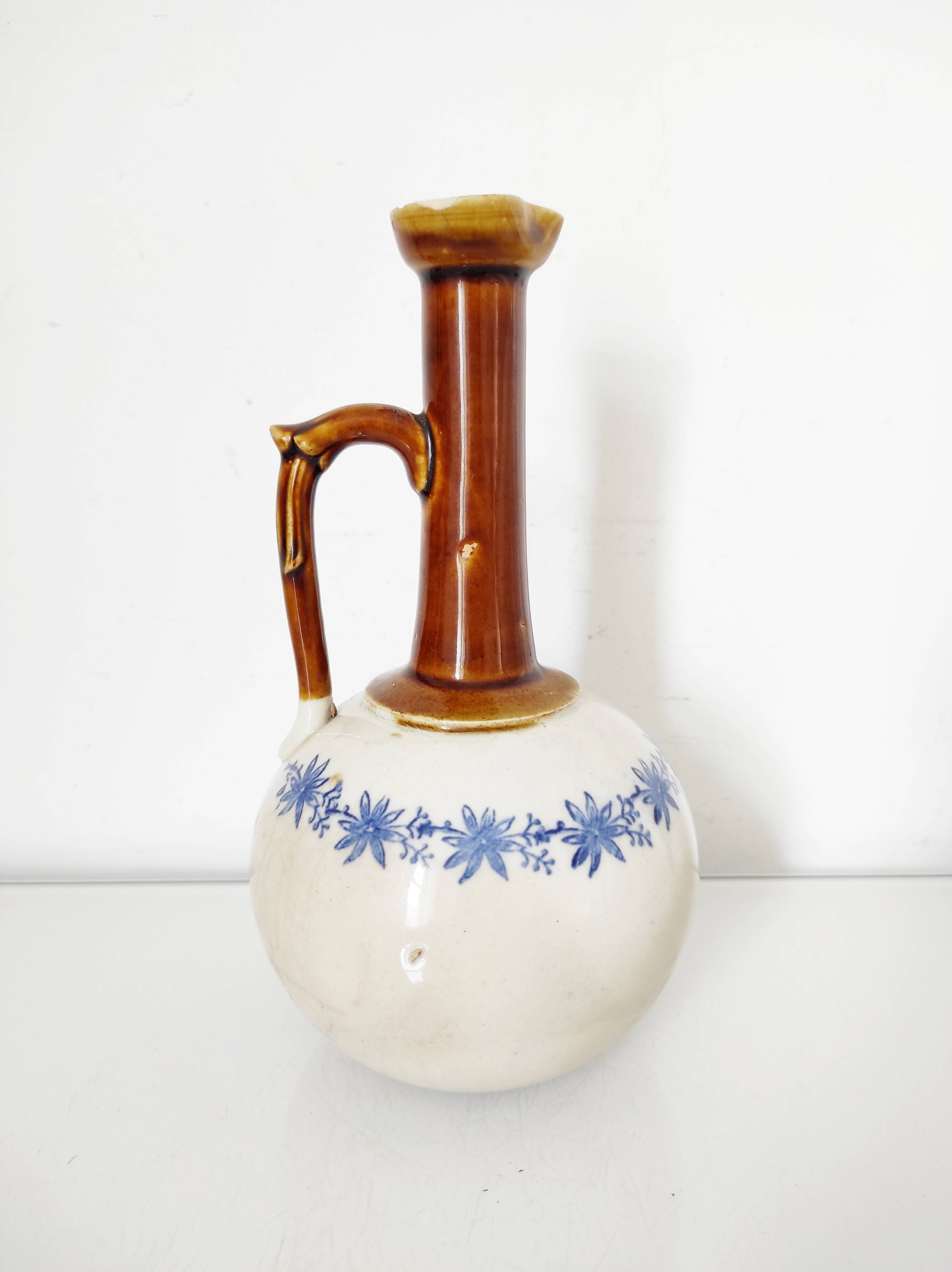 Vase, cruche Saint Uze en faïence "terre d'acier"