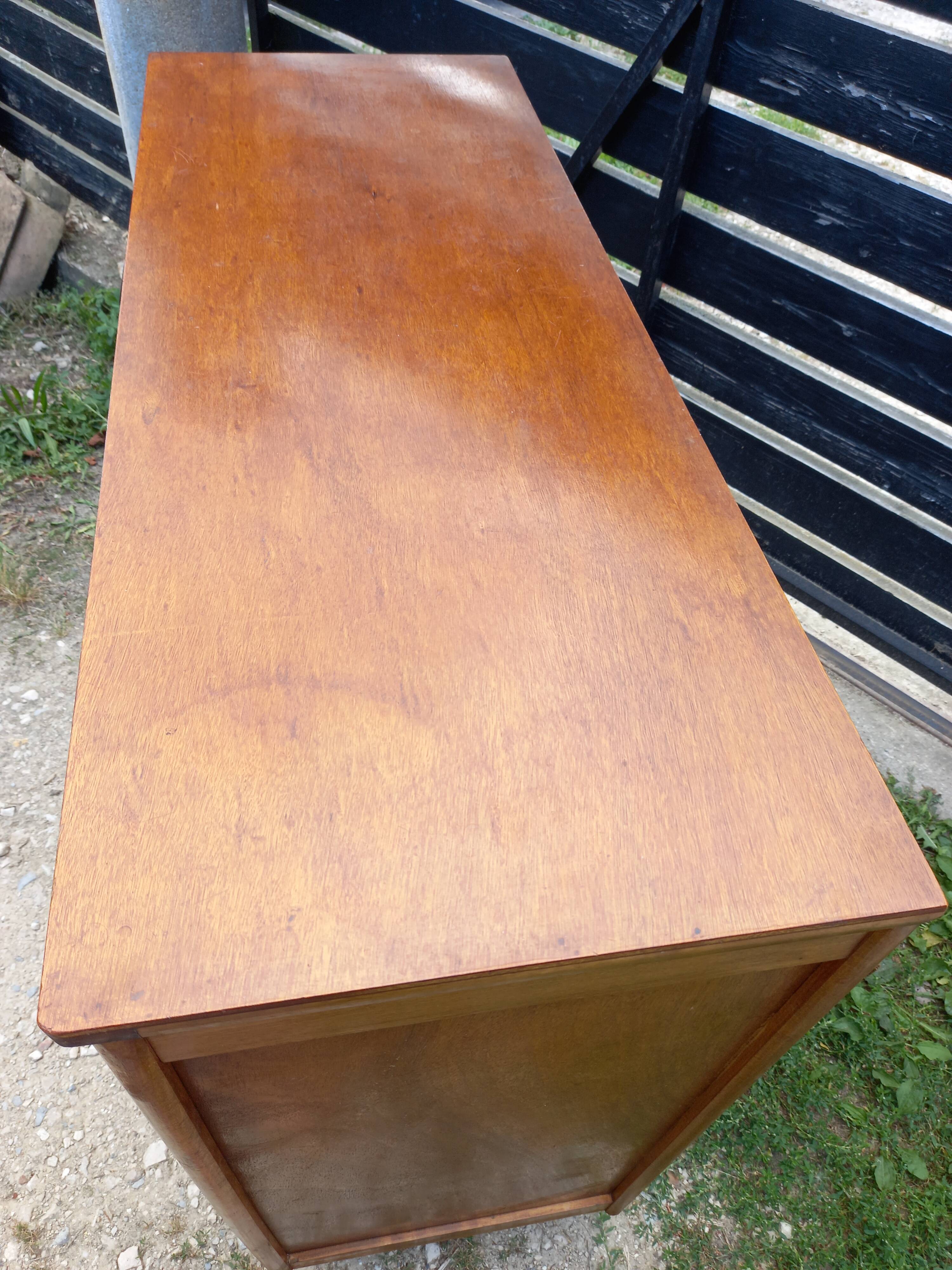 Buffet foot compass 40 years 50