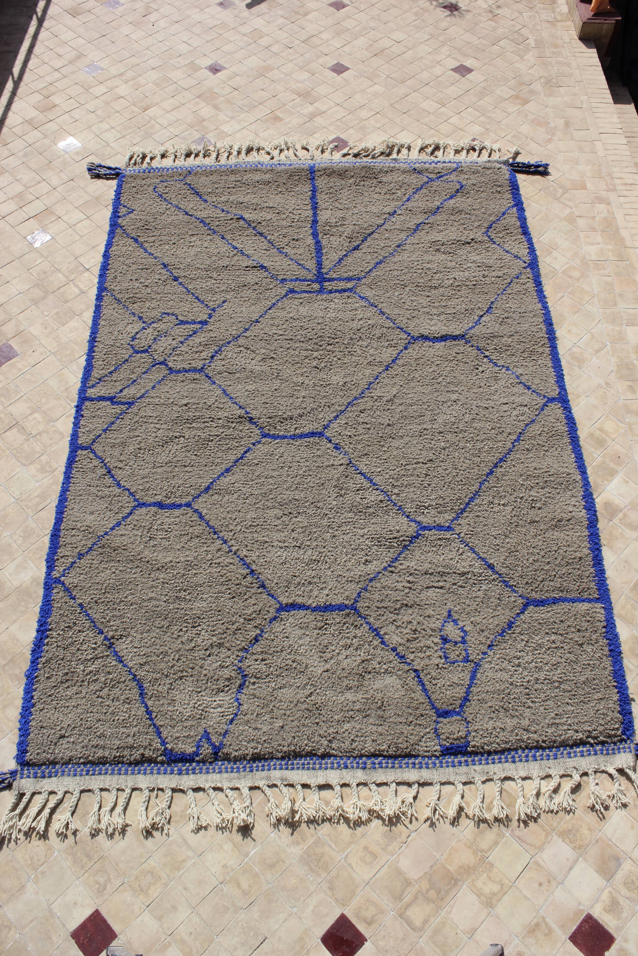 Berber carpet taupe and majorelle blue 200x308cm