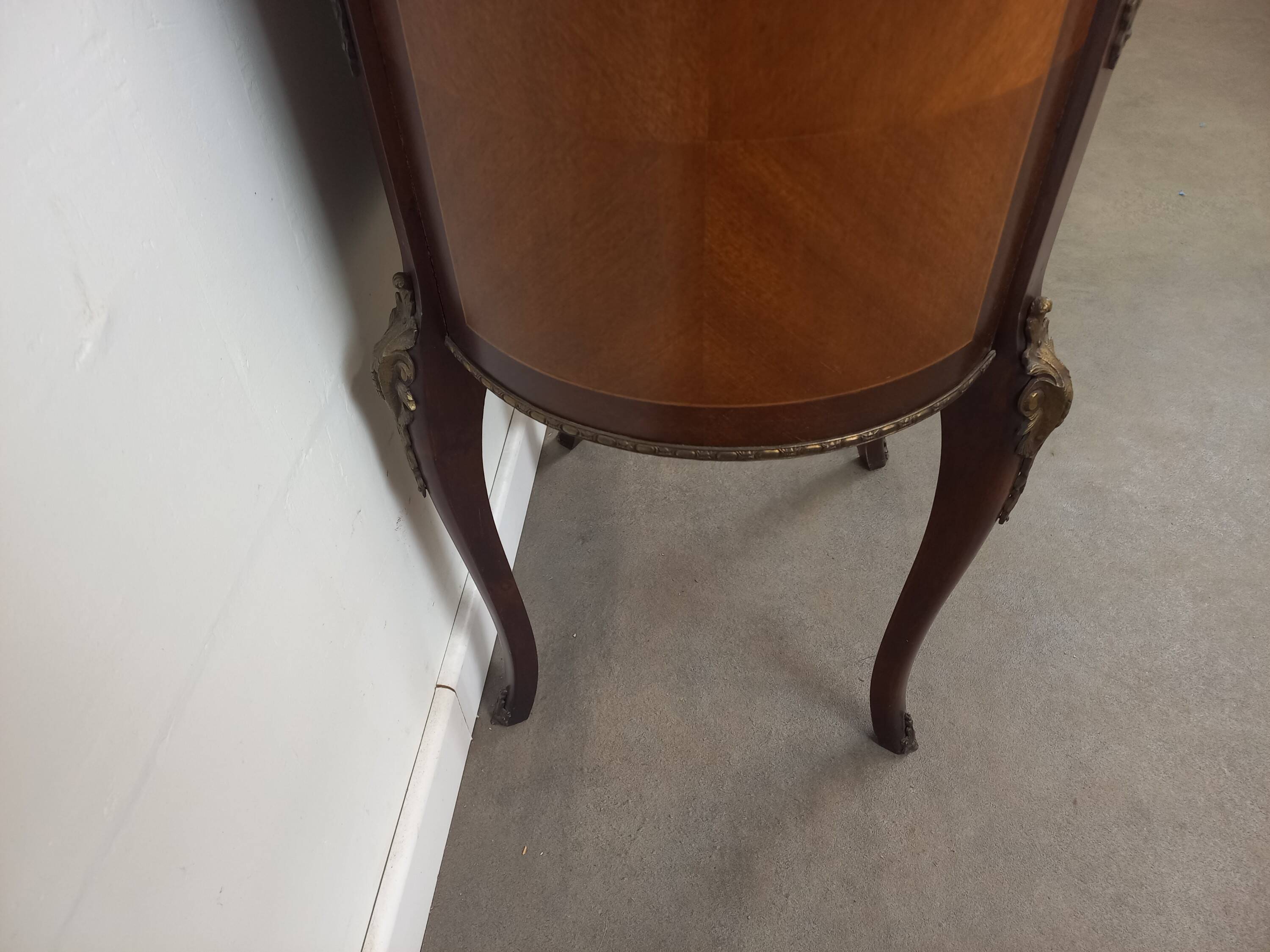 Small Louis XV style kidney chest of drawers