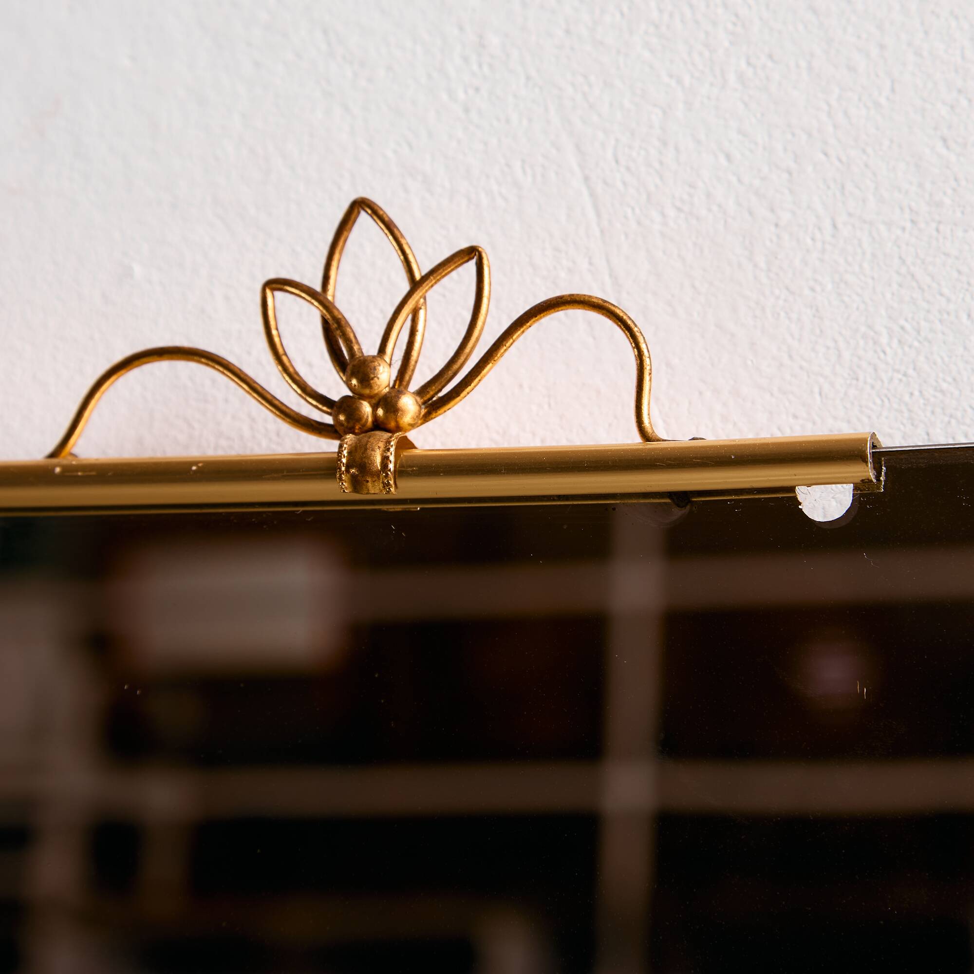 MK11290 Metal framed mirror