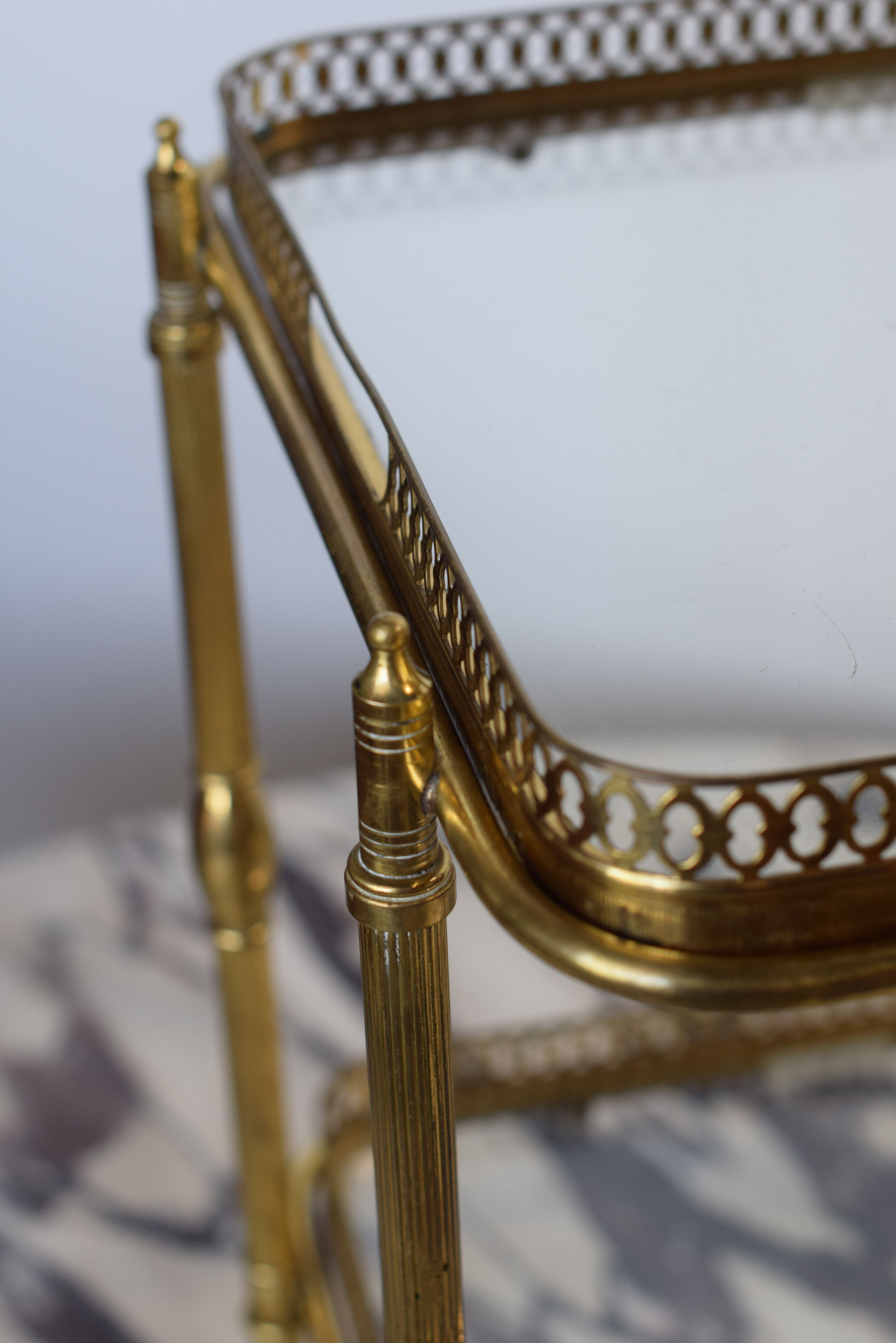 Desserte bar à roulette laiton Selency