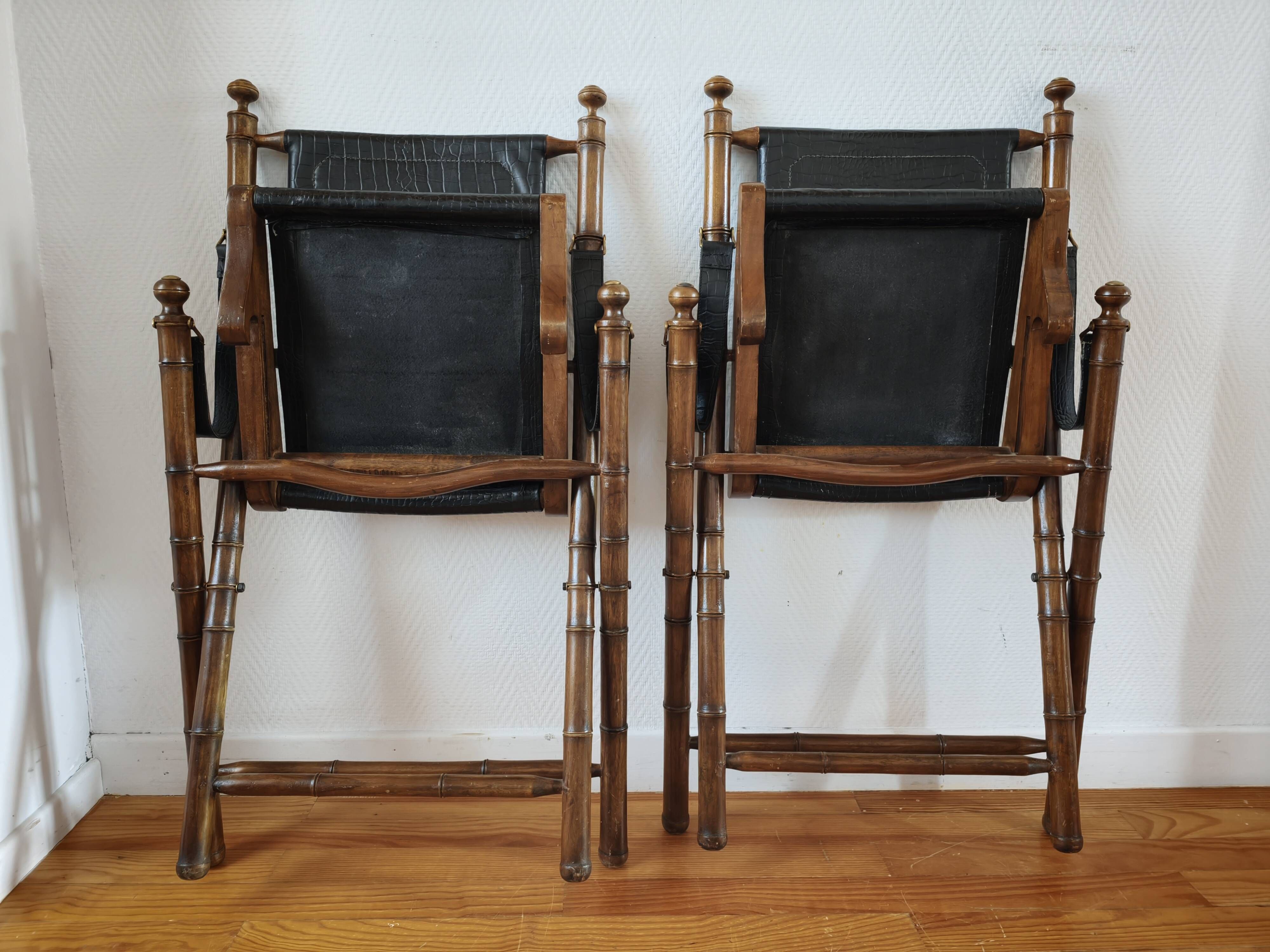 Pair of safari folding chairs in leather 1970-80