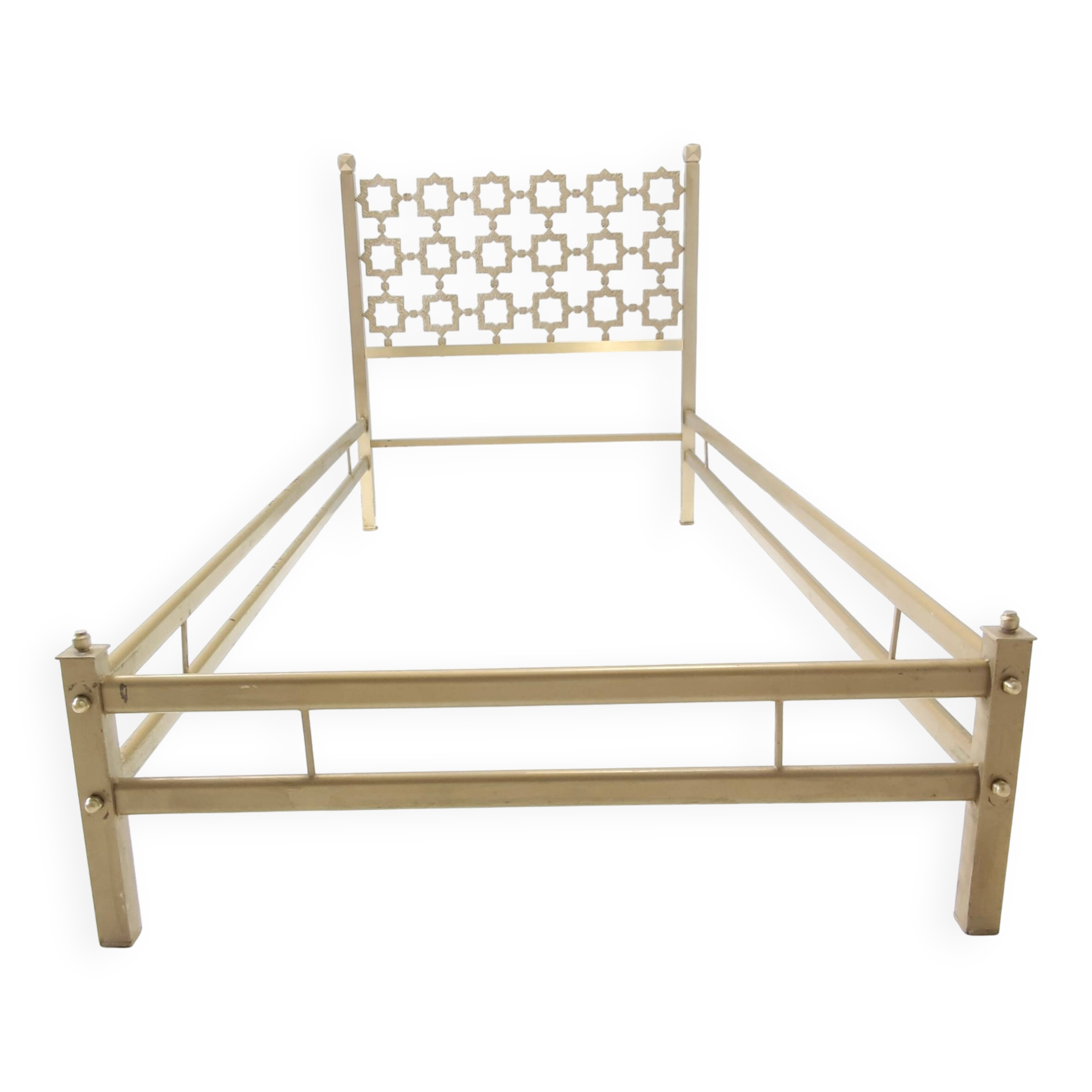 Postmodern Sculptural Brass Single Bed by Luciano Frigerio, Italy